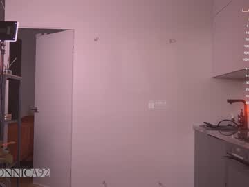 webcam girl bronnica live cam image #4669173