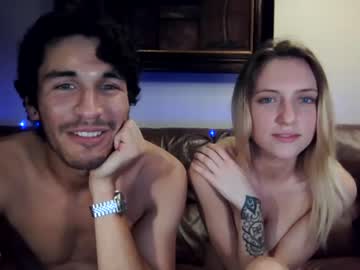 webcam couple humblyhorny69 live cam image #1411432