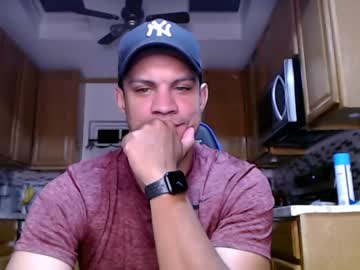 webcam man new_york_guy518 live cam image #2100857