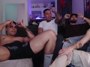 webcam man fratguysonline live cam image #2305266