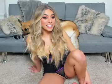 webcam girl jazmynn_m live cam image #1368318