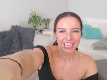webcam girl emerald_kittycat live cam image #5598872
