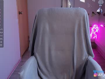 webcam girl lily_ewing live cam image #5240197