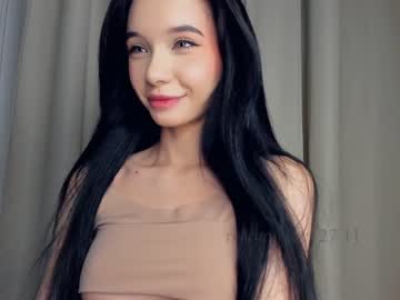 webcam girl riskyproject live cam image #5832572