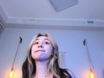 webcam girl y_u_m_i_k_a live cam image #3387955