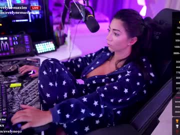 webcam girl evelyne92 live cam image #5580697