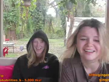 webcam couple xoxo_caroline live cam image #956166