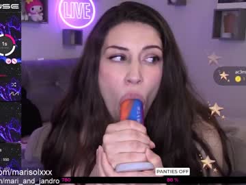 webcam girl mari_and_jandro live cam image #2375469