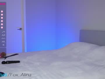 webcam girl fox_alina live cam image #3201707