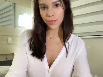 webcam girl yourbonie live cam image #4099350