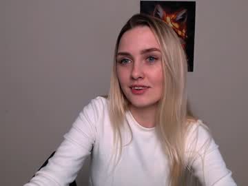 webcam girl bottomless_eyes_ live cam image #1399776