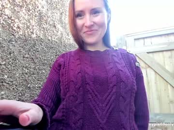webcam girl eatmypie69 live cam image #3982921
