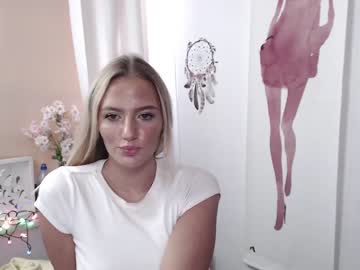 webcam girl shy_zorii live cam image #1435841