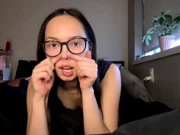 webcam girl pprincesskyliee live cam image #7060212