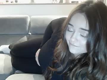 webcam girl innocentxdoll19 live cam image #1725551