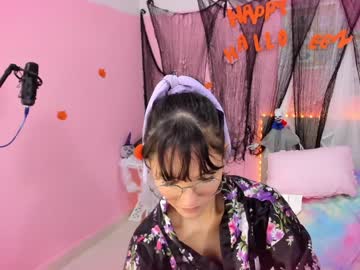 webcam girl little_effy18 live cam image #2944797