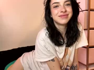 webcam girl bearbaddie live cam image #4629796