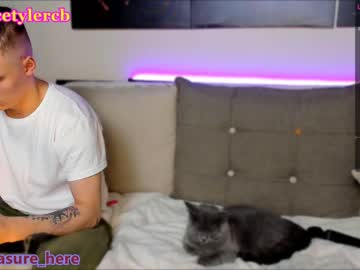 webcam couple ur_pleasure_here live cam image #3516398