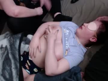webcam couple shyandhappy live cam image #6228403
