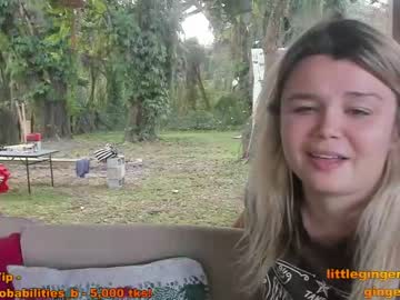 webcam couple xoxo_caroline live cam image #956661