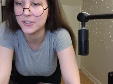 webcam girl alexa_dream live cam image #4815335