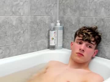 webcam man james_mil live cam image #4391204