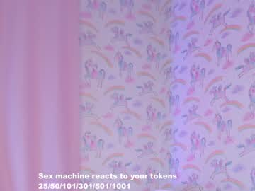 webcam girl unicorngirls live cam image #2558159