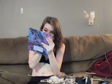 webcam girl lenity_life live cam image #6388340