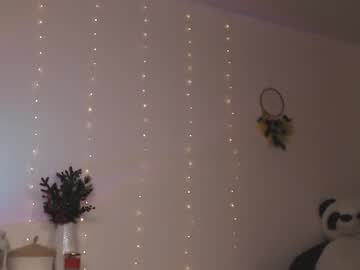 webcam girl kellyasian live cam image #1031972