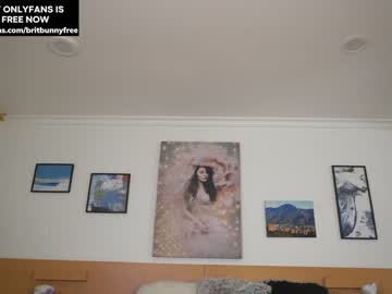 webcam girl camilitasu live cam image #5473550