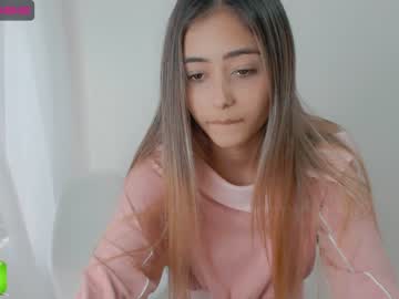 webcam girl gummy_bear7 live cam image #143720