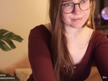 webcam girl in_tune live cam image #4147938