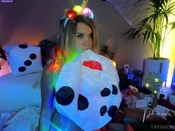 webcam girl phoenix_taylor live cam image #277252