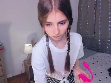 webcam girl joandownton live cam image #6712956