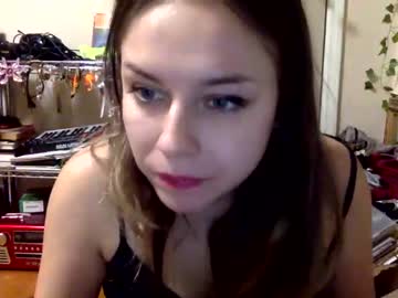 webcam girl lillypadgrl live cam image #5596520