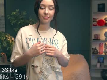 webcam girl ella_knockers live cam image #1190446
