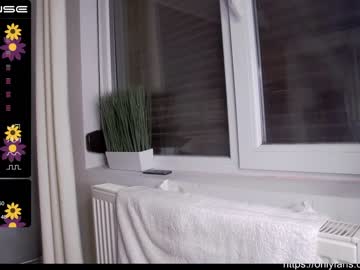 webcam girl patry333 live cam image #3833420