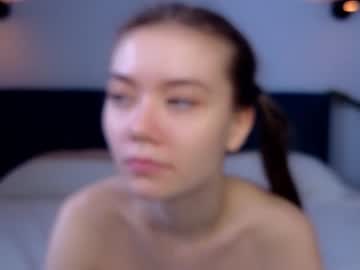 webcam girl lil_babe_ live cam image #5708113