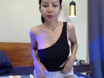 webcam girl hersheys_aran live cam image #4009680