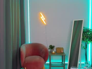 webcam girl silent_chill live cam image #3390587