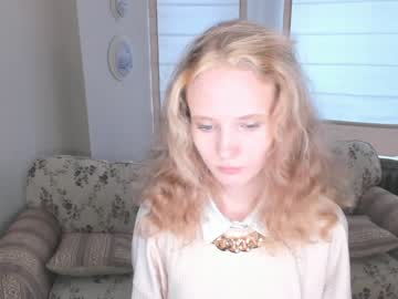 webcam girl flairhickey live cam image #6981361