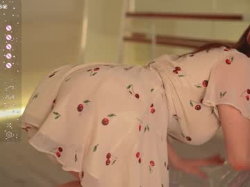 webcam girl floret_joy live cam image #6757679
