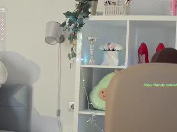 webcam girl mia_milagros live cam image #2115307