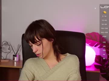 webcam girl agelina_summer live cam image #4440687