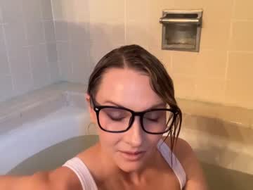 webcam girl kaileeshy live cam image #3639907