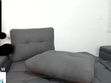 webcam girl abigail_w live cam image #4124208