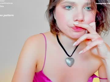 webcam girl stellawells live cam image #3234360