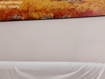 webcam girl lilyhotbrunette live cam image #979823