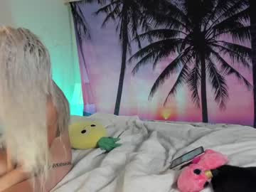 webcam tranny bigdicktrannynicole live cam image #2997452