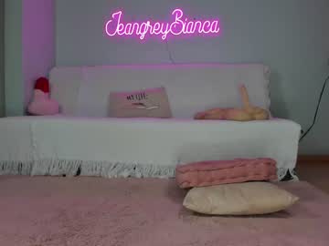 webcam girl jeangreybianca live cam image #3497415